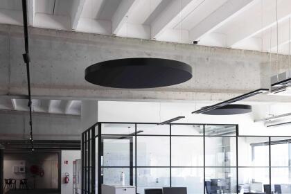 Baffles flottants acoustiques et murs d'impression bureaux