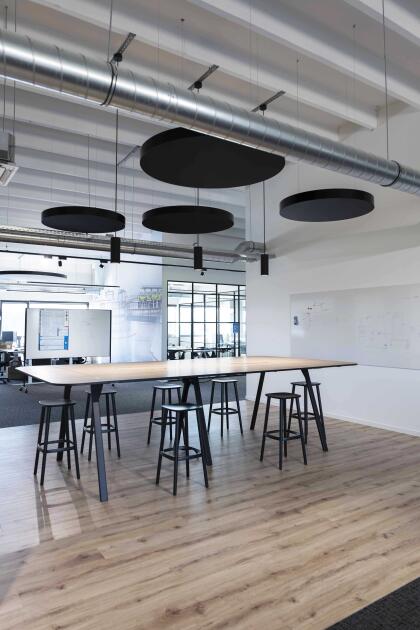 Baffles flottants acoustiques et murs d'impression bureaux