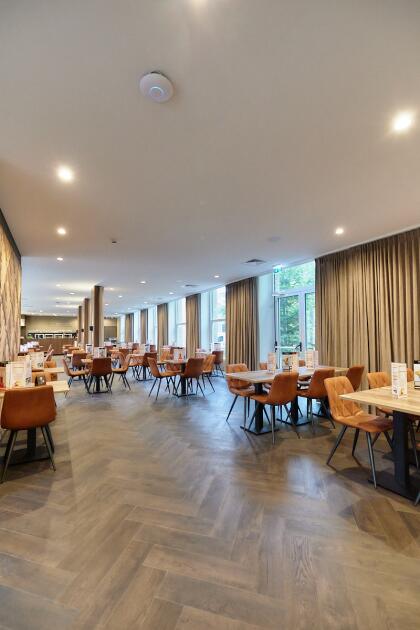 Akoestische spanplafonds horecazaak Damme