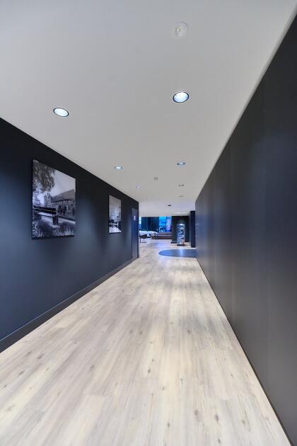 Showroom de plafonds tendus acoustiques Van Mossel Knokke