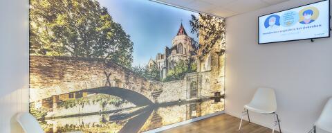 Mur lumineux imprimé salle d'attente AZ Sint-Jan Bruges